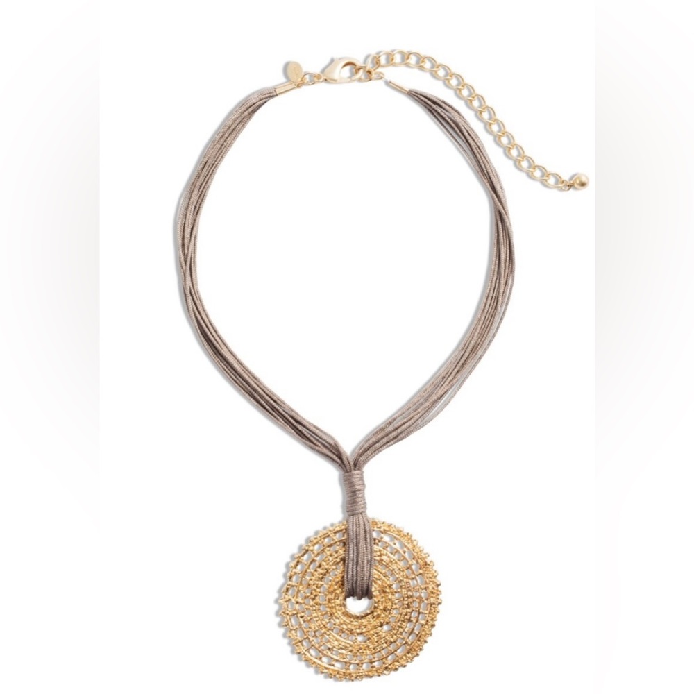 Chico’s Teresa short necklace brown & gold